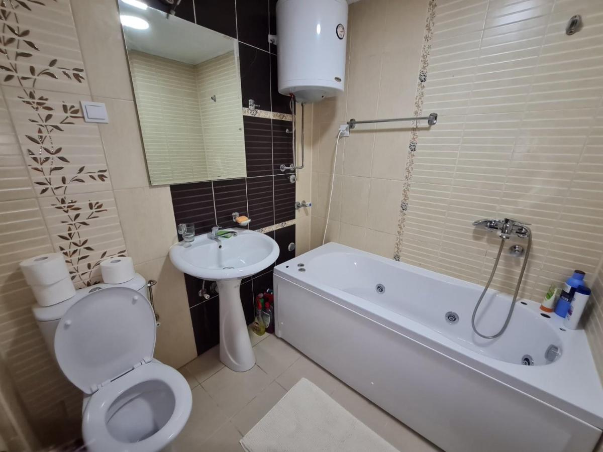 Lux Apartment Rose 2 60M2 ครากูเยวัตส์ ภายนอก รูปภาพ